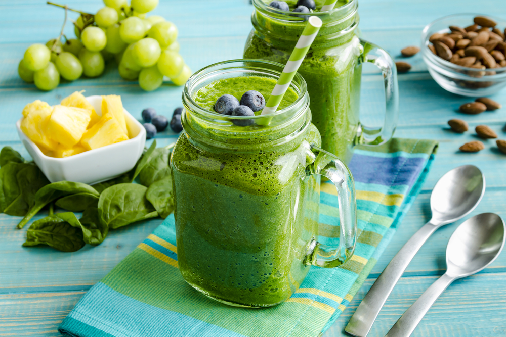 Nutritionist recommended smoothies for healthy eating teens
