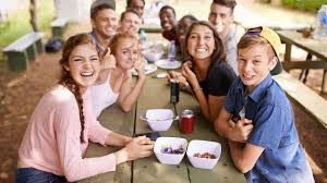 Teens eating healthy food
